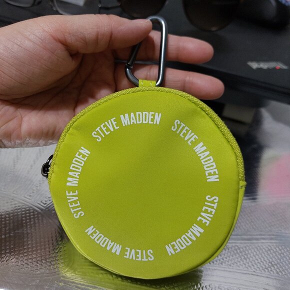 Steve Madden Handbag Keychain Mini Clip On Round Mini Bag Accessory Bright Green - Picture 1 of 5